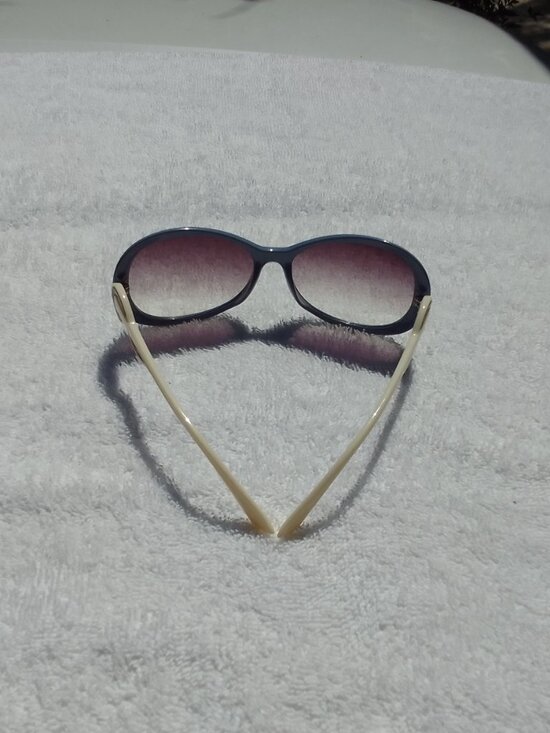 Bundle Italy-design sunglass&trendy fashion your selective sunglass brand new